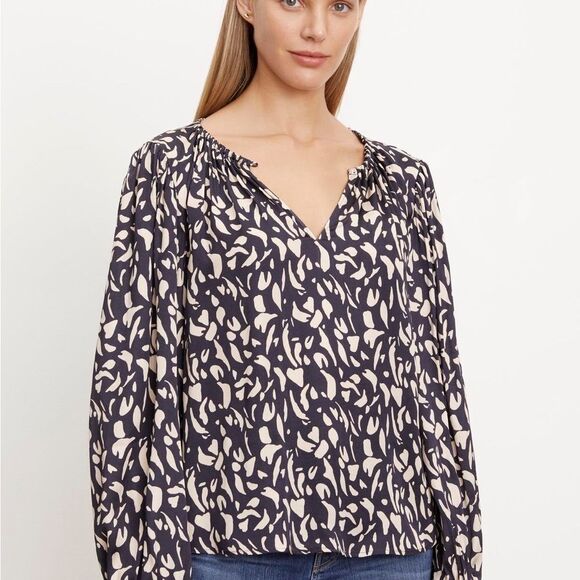 Velvet Kade Printed Peasant Blouse navy Size M nwt - Picture 1 of 5